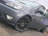gebraucht Ford Fiesta Ghia 1,4 LPG