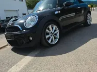 Käytetty Mini Cooper S Cabriolet 184 HP (135 kW) 2011 Musta Avoauto
