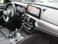 Gebraucht BMW 530 M Sport 286 PS (210 kW) 2022 Carbonschwarz metallic Kombi