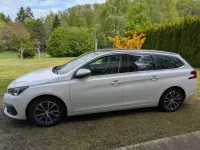 Gebraucht Peugeot 308 Allure 150 PS (110 kW) 2017 Weiß Kombi