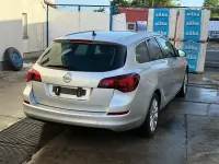 Gebraucht Opel Astra 110 PS (80 kW) 2012 Silber Kombi