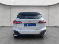 Gebraucht BMW 220 Active Tourer Performance 156 PS (114 kW) 2023 Weiß Van / Kleinbus