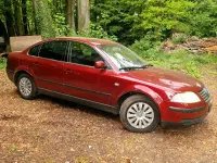 Gebraucht VW Passat 101 PS (74 kW) 2001 Rot Limousine