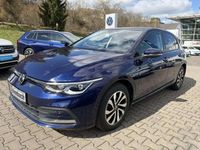Gebraucht VW Golf VIII Active 150 PS (110 kW) 2022 Atlantic blue perleffekt Limousine