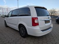 Gebraucht Lancia Voyager S 177 PS (130 kW) 2015 Weiß Van / Kleinbus