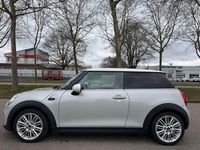 Gebraucht Mini Cooper D 116 PS (85 kW) 2016 Silber Kleinwagen
