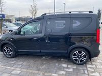 Gebraucht Dacia Dokker Stepway 90 PS (66 kW) 2018 Schwarz Van / Kleinbus