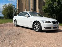 Gebraucht BMW 335 Cabriolet 304 PS (223 kW) 2009 Weiß Cabrio