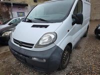 Gebraucht Opel Vivaro 101 PS (74 kW) 2005 Weiß Van / Kleinbus