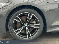 Gebraucht BMW 330e M Sport 292 PS (214 kW) 2025 Grau Limousine