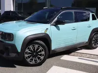 Neu Renault 4 E-Tech Iconic 110 kW (150 PS) 2025 Grün SUV