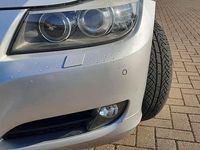 Gebraucht BMW 320 Lifestyle 184 PS (135 kW) 2012 Kombi