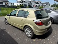 Gebraucht Opel Astra 105 PS (77 kW) 2004 Gold Limousine