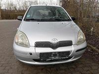 Gebraucht Toyota Yaris 68 PS (50 kW) 2000 Silber Kleinwagen