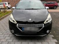 Gebraucht Peugeot 208 120 PS (88 kW) 2014 Schwarz Kleinwagen