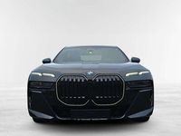 Gebraucht BMW 740 299 PS (219 kW) 2026 Carbonschwarz metallic Limousine