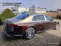 Gebraucht Mercedes S580 503 PS (369 kW) 2024 Manufaktur lack manufaktur rubellitrot (metallic) Limousine