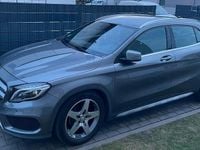 Gebraucht Mercedes GLA180 122 PS (89 kW) 2017 Grau SUV
