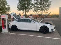 gebraucht Tesla Model S 85, Lebenslang kostenlos Aufladen bei Supercharger