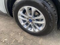 Gebraucht Ford Kuga Titanium 150 PS (110 kW) 2023 Grau SUV