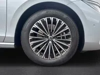 Gebraucht VW Passat Elegance 193 PS (141 kW) 2024 Silber Kombi