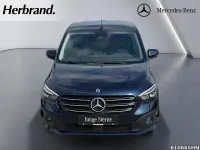 Gebraucht Mercedes T180 131 PS (96 kW) 2026 Blau Van / Kleinbus