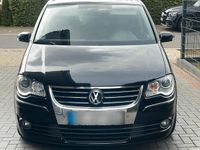 Gebraucht VW Touran 140 PS (102 kW) 2008 Schwarz Van / Kleinbus