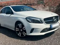 Gebraucht Mercedes A180 Style 122 PS (89 kW) 2016 Weiß Kleinwagen