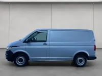 Gebraucht VW T7 Trendline 150 PS (110 kW) 2025 Silber Van