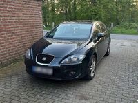 Usata Seat Leon 105 CV (77 kW) 2012 Nero Utilitaria