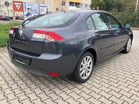 Gebraucht Renault Laguna III Dynamique 140 PS (102 kW) 2008 Grau Limousine