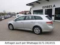 Gebraucht Toyota Avensis Edition 132 PS (97 kW) 2010 Silber Kombi