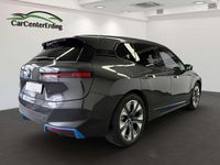 Gebraucht BMW iX 239 kW (326 PS) 2022 Sophistograu brillanteffekt SUV