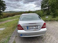 Gebraucht Mercedes C180 143 PS (105 kW) 2002 Grau Limousine