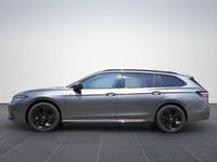 Gebraucht VW Passat R-line 177 PS (130 kW) 2024 Grau Kombi