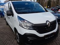 Gebraucht Renault Trafic Komfort 120 PS (88 kW) 2018 Weiß Van / Kleinbus