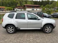 Gebraucht Dacia Duster Lauréate 105 PS (77 kW) 2010 Grau SUV