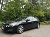 Gebraucht Volvo V60 163 PS (119 kW) 2013 Schwarz Kombi