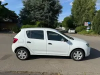 Gebraucht Dacia Sandero Ambiance 75 PS (55 kW) 2014 Weiß Limousine