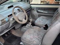 Gebraucht Renault Twingo 58 PS (42 kW) 2005 Silber Kleinwagen