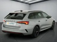 Neu Skoda Octavia RS 265 PS (194 kW) 2026 Silber Kombi