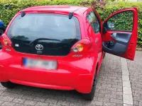 Gebraucht Toyota Aygo 68 PS (50 kW) 2008 Rot Kleinwagen