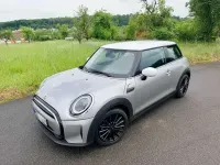 Gebraucht Mini Cooper Essential 136 PS (100 kW) 2022 Melting silver metallic Kleinwagen