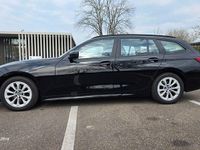 Gebraucht BMW 320 Advantage 190 PS (139 kW) 2022 Schwarz Kombi