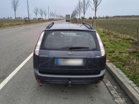 Gebraucht Ford Focus 109 PS (80 kW) 2011 Grau Kombi