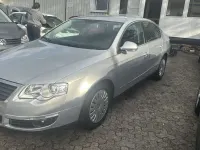 Gebraucht VW Passat Comfortline 116 PS (85 kW) 2006 Reflex silver metallic Limousine