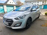 Gebraucht Hyundai i30 Style 110 PS (80 kW) 2015 Silber Kombi