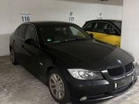 Second-hand BMW 325 218 CP (160 kW) 2005 Negru Berlinǎ