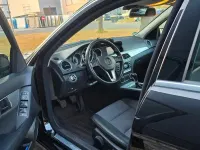 Gebraucht Mercedes C200 Elegance 136 PS (100 kW) 2014 Schwarz Limousine