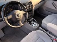 Second-hand VW Bora 101 CP (74 kW) 2000 Argintiu Berlinǎ